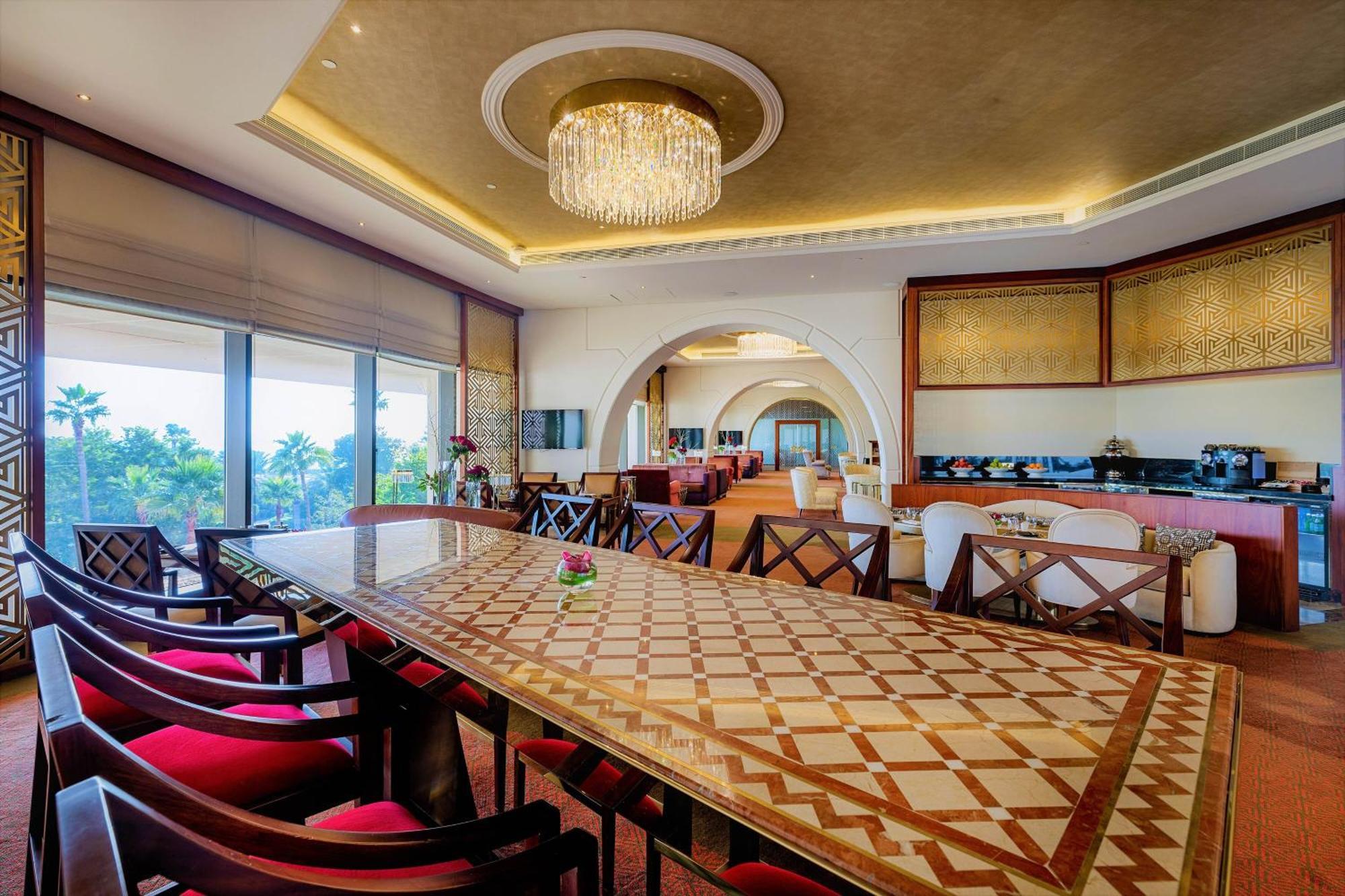 Sheraton Grand & Convention